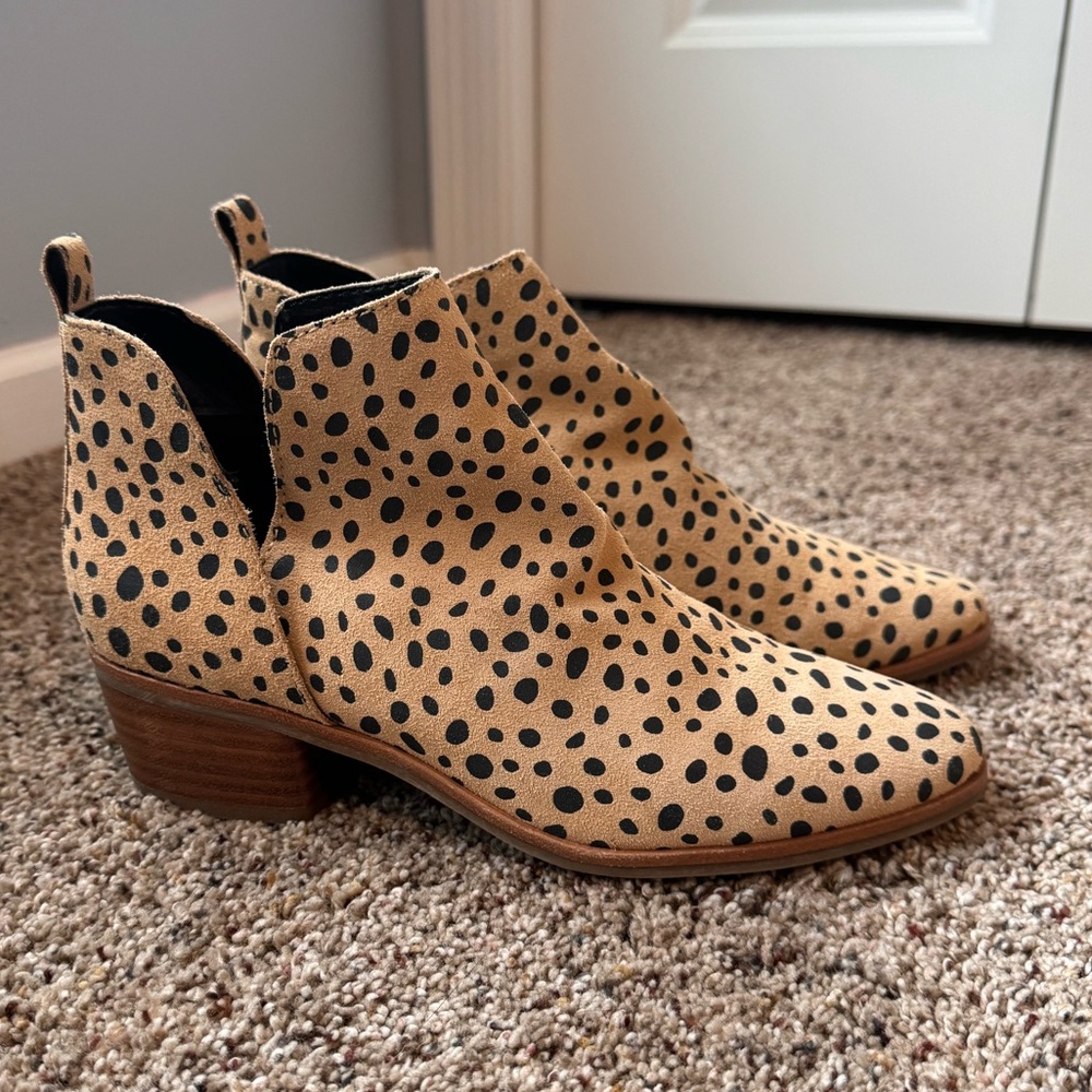 Dolce vita boots size 7